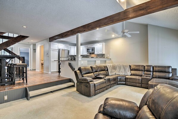 This Up North getaway offers all the comforts of home.