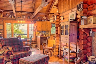 Mountaintop log cabin w/ wood stove hot tub and grill near Lake Chatuge