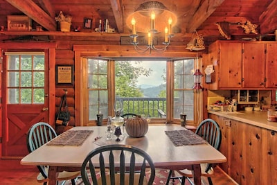 Mountaintop log cabin w/ wood stove hot tub and grill near Lake Chatuge