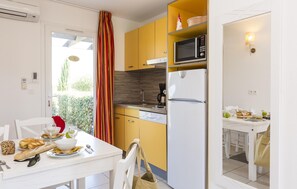 Tuck into a great snack you’ve prepared in your kitchenette.