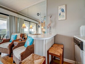 Living Area & Breakfast Bar