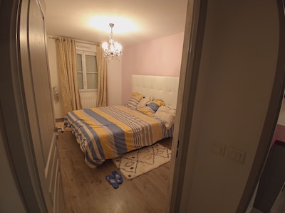 Large 3 room apartment for a family or among friends very pleasant ....