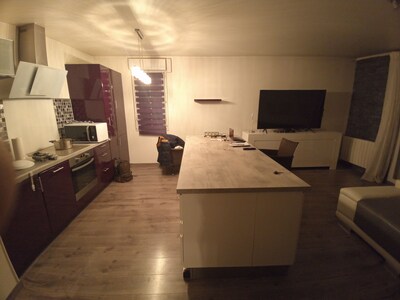 Large 3 room apartment for a family or among friends very pleasant ....