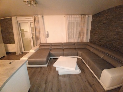 Large 3 room apartment for a family or among friends very pleasant ....