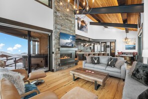Open floor plan with living room, dining room and kitchen