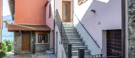 Property, Building, House, Real Estate, Neighbourhood, Home, Residential Area, Town, Handrail, Architecture