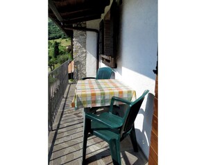 Pièce, Propriété, Meubles, Table, Maison, Chaise, Porche, Bâtiment, Design Intérieur, Balcon