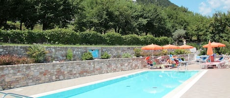 Piscine, Propriété, Loisir, Vacances, Maison, Immobilier, Centre De Loisirs, Jeux, Bâtiment, Villa