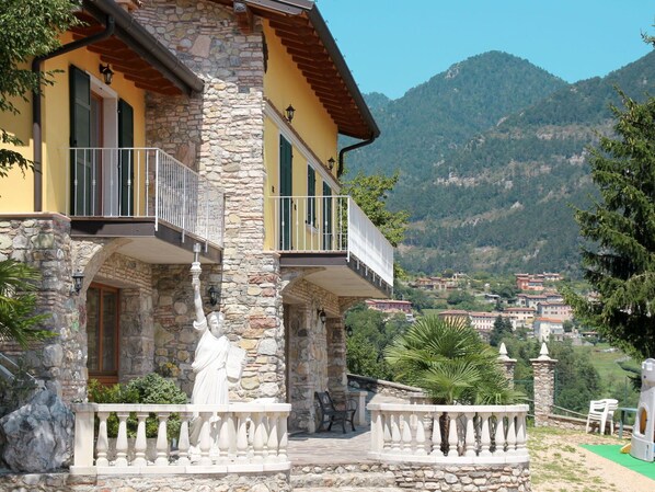 Propriété, Maison, Bâtiment, Immobilier, Domicile, Village De Montagne, Chalet, Village, Biens, Architecture