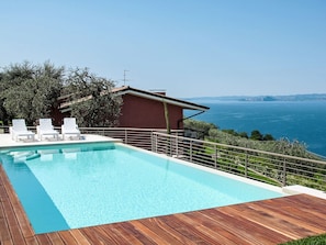 Schwimmbad, Eigentum, Haus, Azurblau, Grundeigentum, Deck, Gebäude, Urlaub, Dach, Zuhause
