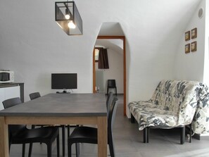 Table, Meubles, Bâtiment, Confort, Bois, Architecture, Salon, Maison, Lampe
