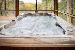 Indoor spa tub