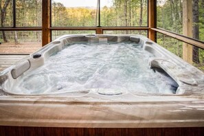 Indoor spa tub