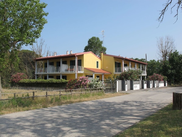 Domicile, Porche, Chalet, Biens, Ombre, Hacienda, Ferme, Cour, ClĂŽture, Accueil Escrime