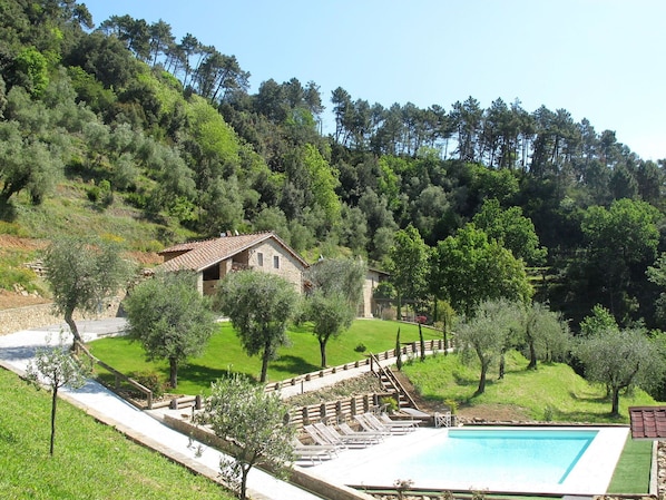 Proprietà, Piscina, Paesaggio Naturale, Casa, Estate, Riserva Naturale, Hill Station, Immobiliare, Costruzione, Casa