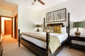 Master Bedroom with King Bed and all new furnishings!