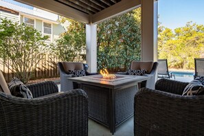 Poolside Firepit 1