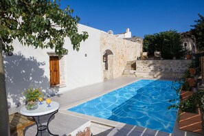 Thepool  