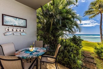 Oceanfront tropical oasis in West Maui