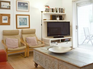Comfortable living room | Drift In, Elmer Sands, near Bognor Regis
