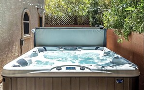 屋外スパ浴槽