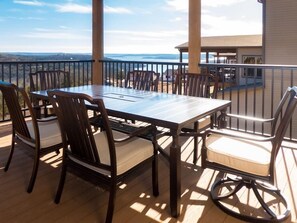 Upper Deck (main level) -Outdoor Table Seating 6