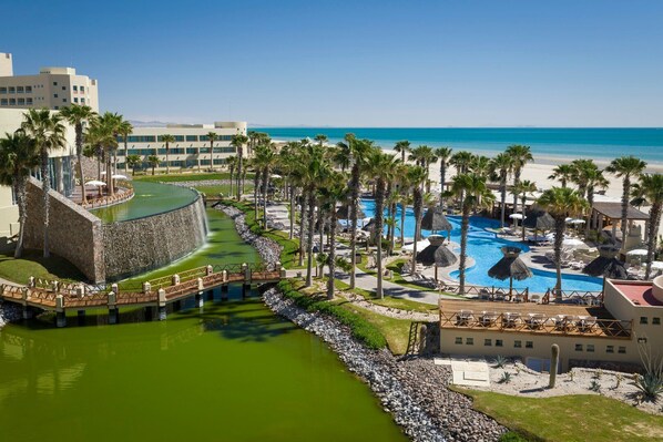 Access to Pools, Restaurants and the Lazy River.