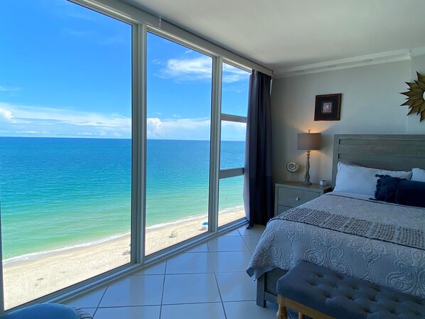 Panoramic view  on ocean