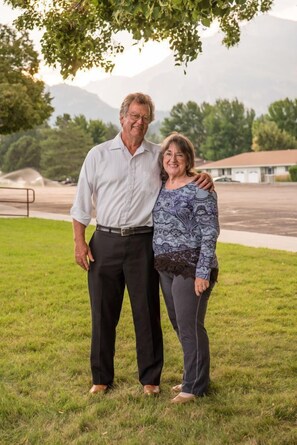 Dave and Sharon to greet you. Hope your stay will be great. Have a special day!