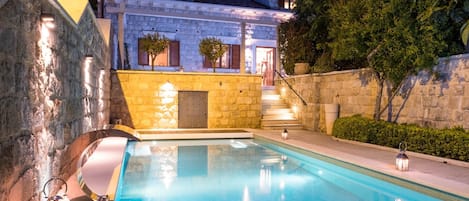 Elegant Dubrovnik Villa | 4 Bedrooms | Villa Dubrovnik Lux | Private Swimming Pool & Gym by Villamore