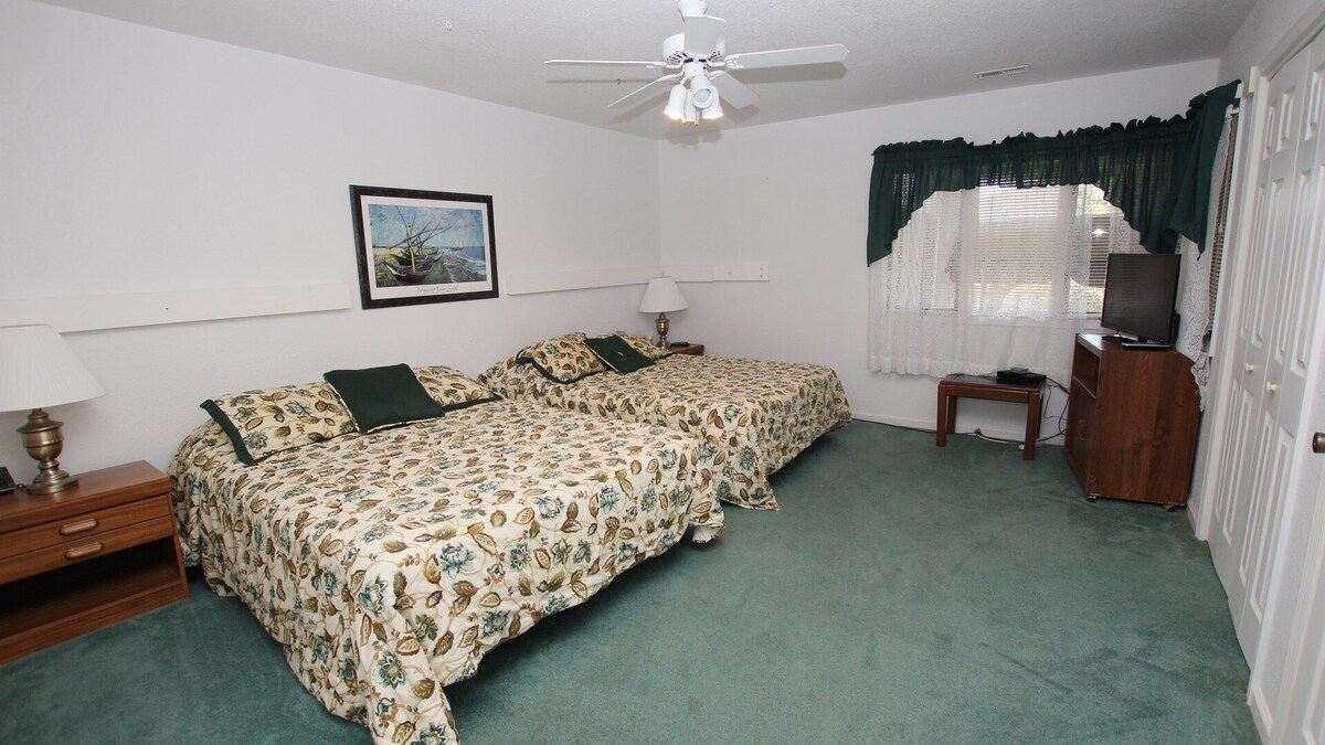 677, Windswept II- Oceanside, Community Pool, Community Amenities