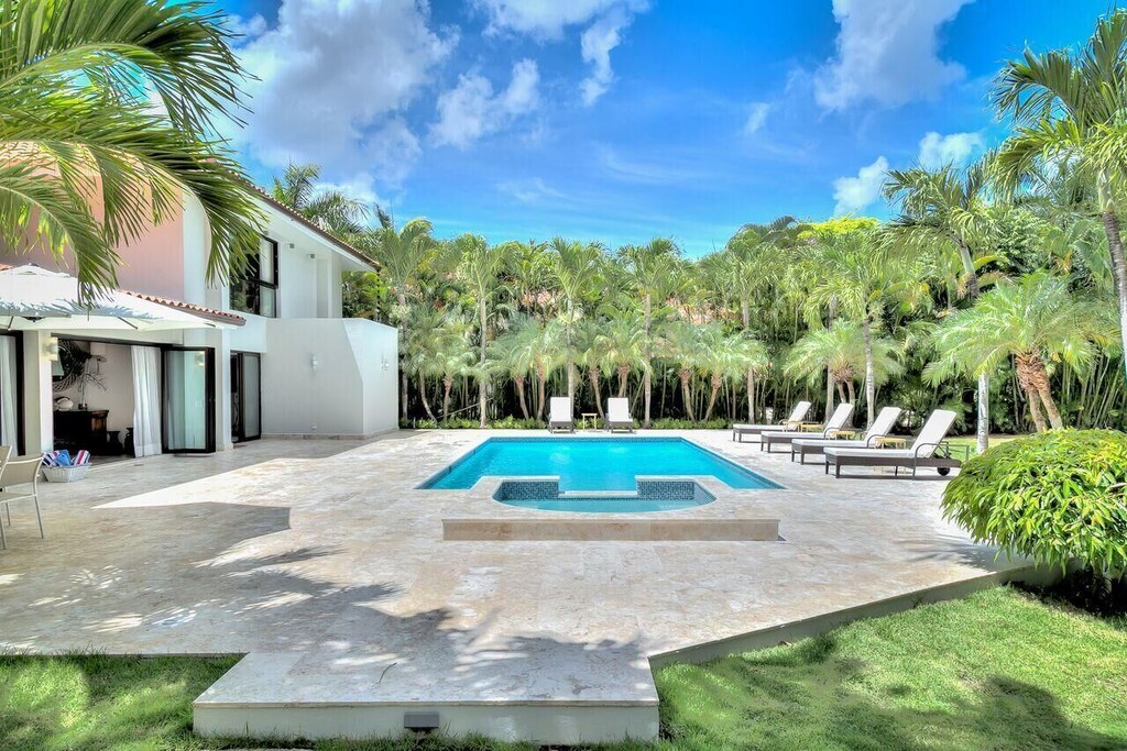 Picture of villa
