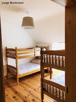Upstairs bedroom 2 - 4 singles (2 sets of bunks)