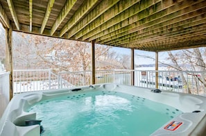 Bain à remous extérieur