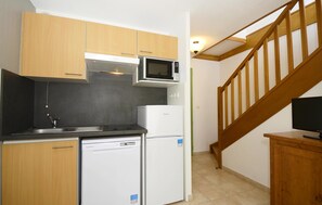 Whip up a tasty meal in your kitchenette. Our studio may be available with a mezzanine - Please let us know your preference