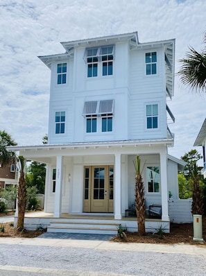 New Luxury 4BR in the heart of Seacrest Rosemary Alys 30A