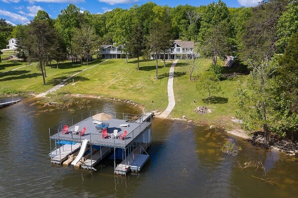 Your double decker dock includes 1 covered slip and 2 jet ski docks.