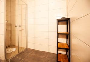 Bain