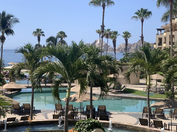 View from garden hot tub area to pool and Medano Beach