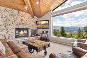 Indoors, Furniture, Living Room, Fireplace, Table