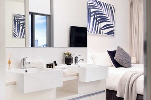 Master bedroom with king bed, A/C, en-suite, balcony and walk-in robe