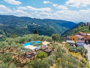 Nuage, Plante, Ciel, Montagne, Propriété, Communauté Des Plantes, Paysage Naturel, Bleu Azur, Bâtiment, Arbre
