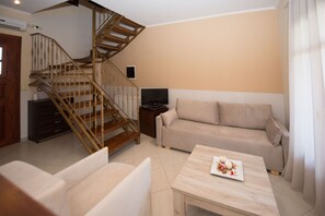 Erikousa villa 3 - interior