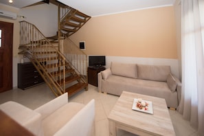Erikousa villa 3 - interior