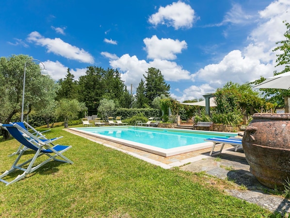 Sky, Cloud, Plant, Water, Swimming Pool, Tree, Outdoor Furniture, Shade, Rectangle, Leisure