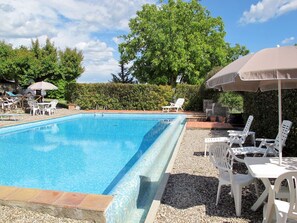 Water, Plant, Cloud, Furniture, Sky, Swimming Pool, Chair, Shade, Tree, Outdoor Furniture