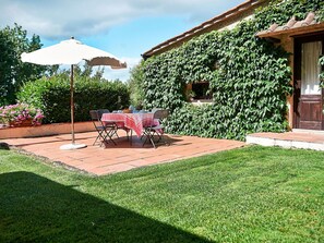 Rasen, Garten, Eigentum, Gras, Hinterhof, Garten, Haus, Kunstrasen, Grundeigentum, Landscaping