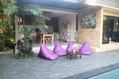 Luxury 2 BR Private Pool Vila Nice Paddies Field View