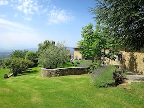 Eigentum, Grün, Himmel, Natürliche Landschaft, Gras, Haus, Baum, Garten, Grundeigentum, Die Architektur