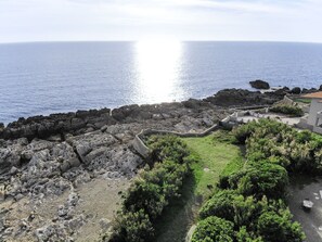 Coast, Sea, Promontory, Coastal And Oceanic Landforms, Shore, Headland, Rock, Cape, Bay